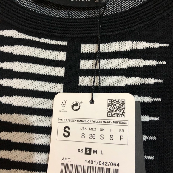 🚫SOLD🚫 NWT ZARA BLACK AND WHITE PRINTED DRESS - Picture 4 of 5